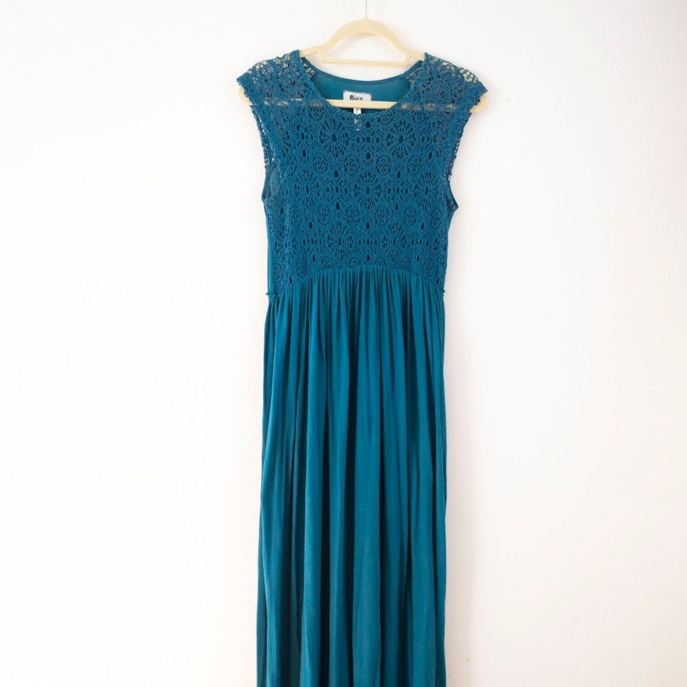 Free People Nightcap size 2 with Crochet Detailing